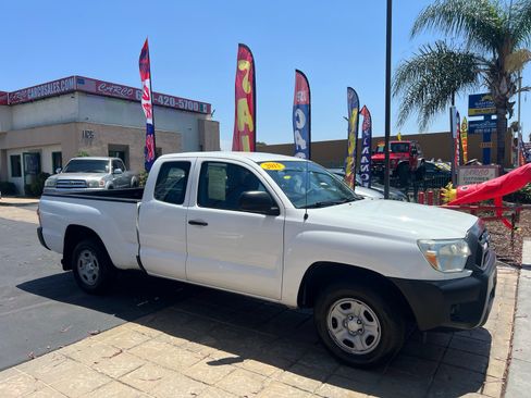 Used 2015 Toyota Tacoma 2WD Access Cab image 9