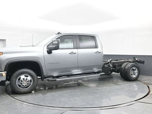 New 2026 Chevrolet Silverado 3500 LT w/ Convenience Package image 11