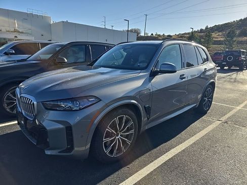 Used 2025 BMW X5 xDrive50e w/ M Sport Package AWD/4WD image 1