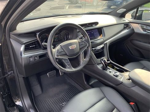 Certified 2022 Cadillac XT5 Sportv w/ LPO, Floor Liner Package image 10