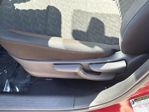 Used 2021 Nissan Kicks SR FWD image 17