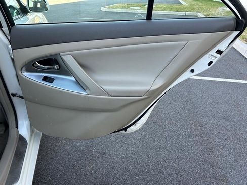 Used 2007 Toyota Camry Sedan image 24