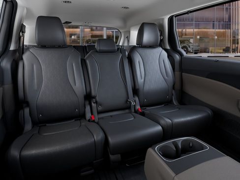 New 2026 Kia Carnival EX FWD image 16