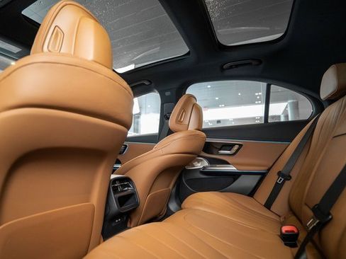 New 2026 Mercedes-Benz E 450 4MATIC Sedan image 28