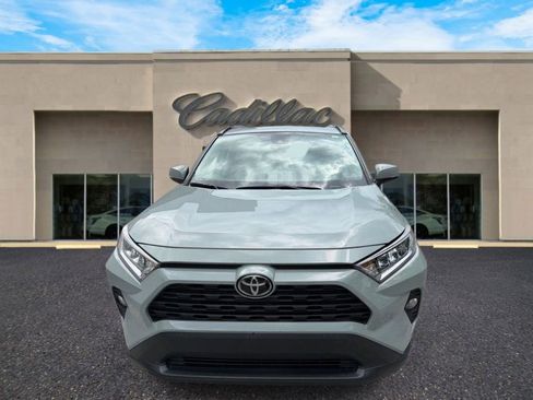 Used 2021 Toyota RAV4 XLE Premium FWD image 9