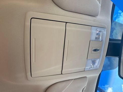 Used 2015 Lincoln MKS w/ Equipment Group 101A FWD image 32