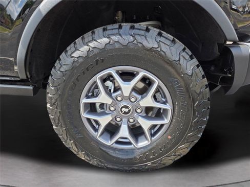 Used 2025 Ford Bronco Badlands AWD/4WD image 31