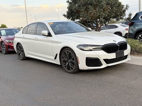 Used 2021 BMW 540i w/ M Sport Package image 3