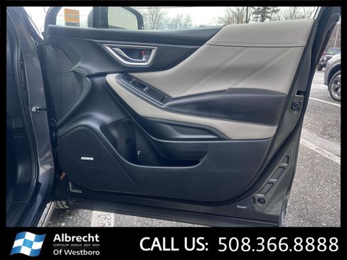 Used 2023 Subaru Forester Limited image 22