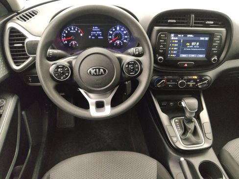 Used 2021 Kia Soul LX image 22