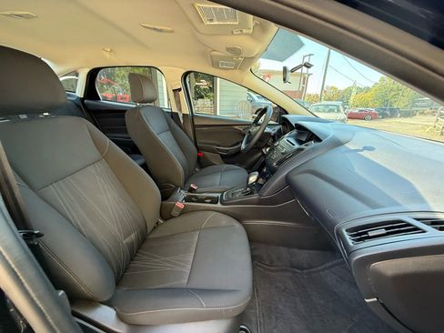 Used 2016 Ford Focus S image 32