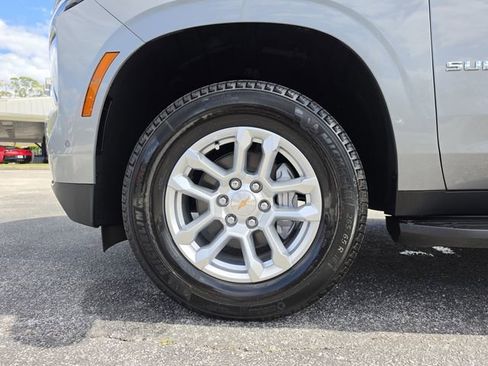 New 2026 Chevrolet Suburban LT w/ Comfort Package image 36