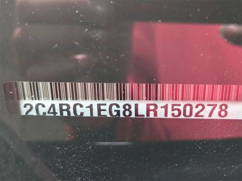 Used 2020 Chrysler Pacifica Touring-L image 36