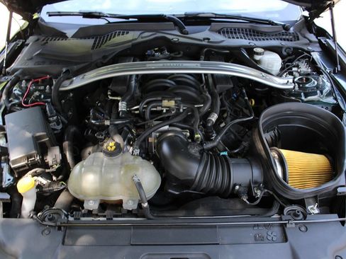 Used 2019 Ford Mustang Bullitt RWD image 60