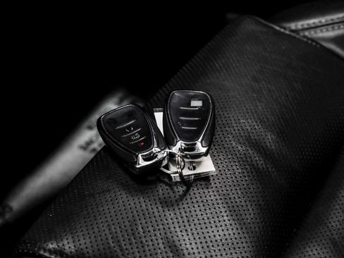 Used 2018 Chevrolet Camaro SS RWD image 54