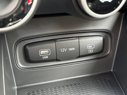 New 2026 Hyundai Venue SE FWD image 9