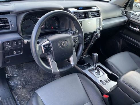 Used 2022 Toyota 4Runner SR5 Premium image 11