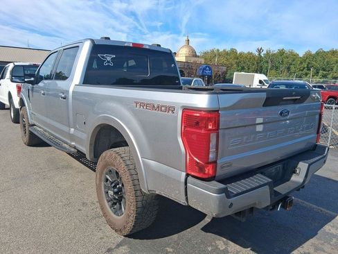 Used 2022 Ford F350 Lariat w/ Tremor Off-Road Package AWD/4WD image 3