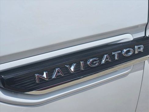 Used 2024 Lincoln Navigator L Black Label AWD/4WD image 22