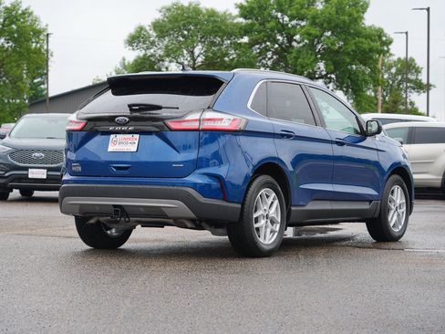 Used 2023 Ford Edge SEL w/ Convenience Package AWD/4WD image 3