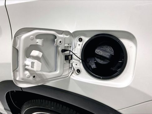 Used 2019 Toyota Highlander Limited Platinum image 43