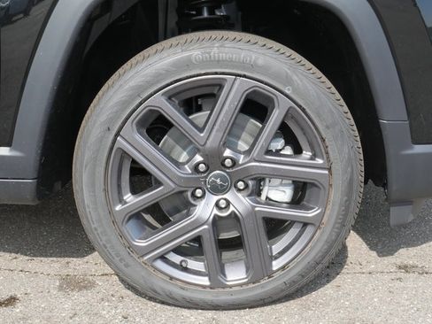 New 2025 Jeep Compass Limited w/ Sun & Sound Group image 13