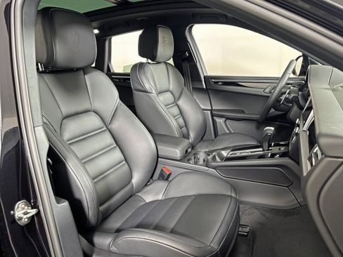 New 2026 Porsche Macan image 38