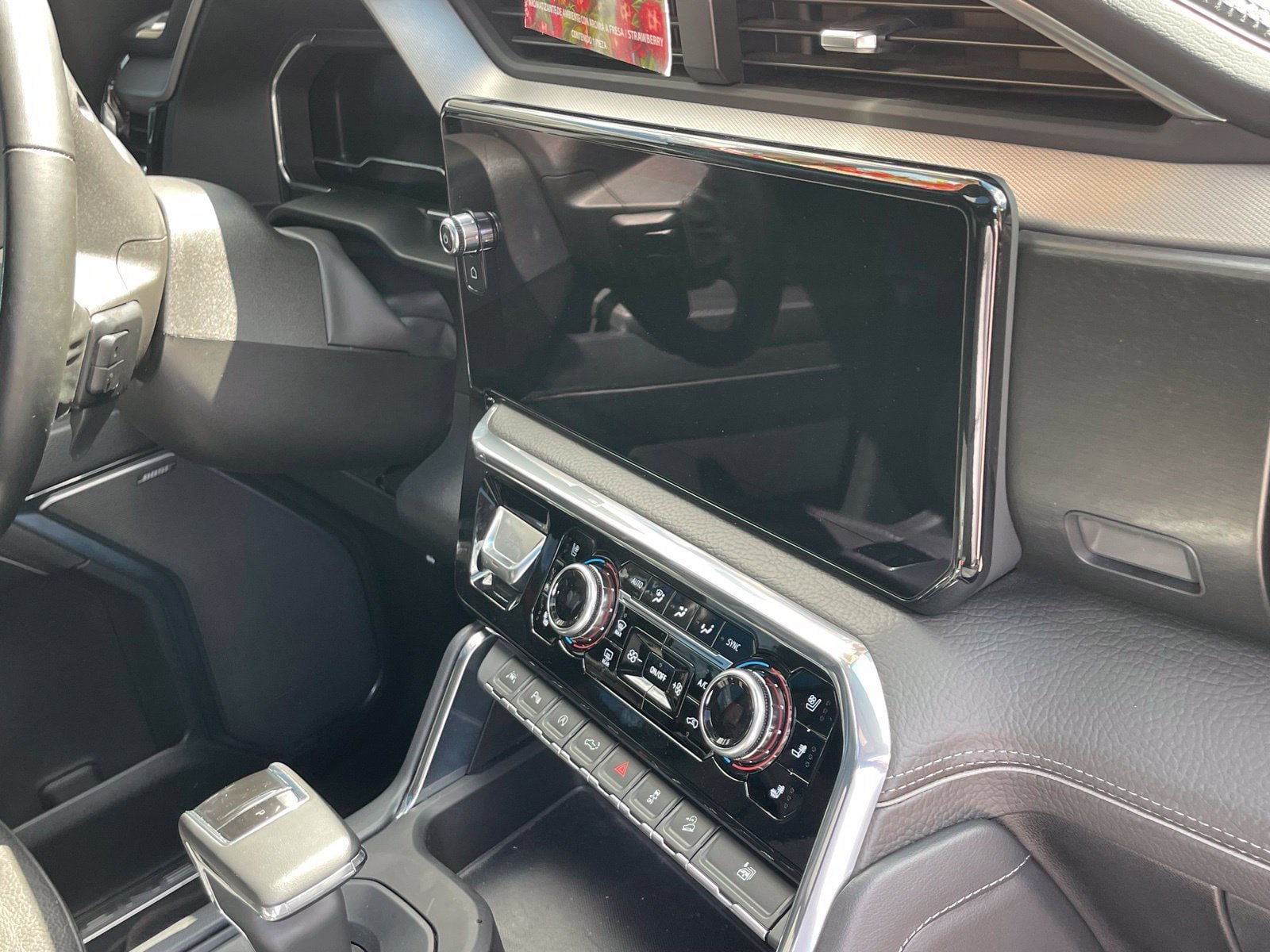 Used 2024 GMC Sierra 1500 Denali w/ Denali Reserve Package AWD/4WD image 8