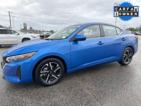 Used 2025 Nissan Sentra SV FWD image 8