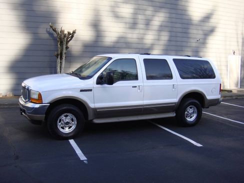 Used 2001 Ford Excursion Limited AWD/4WD image 1