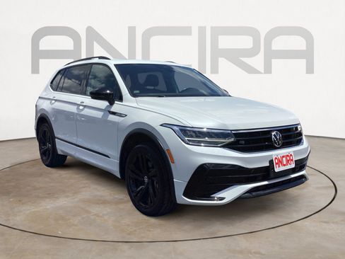 Used 2023 Volkswagen Tiguan SE R-Line FWD image 7