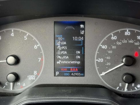 Used 2024 Toyota Corolla Cross L FWD image 14