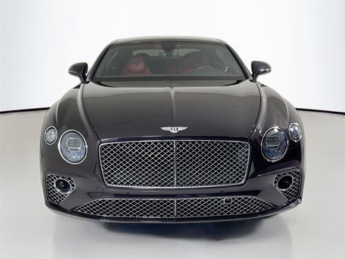 Used 2021 Bentley Continental GT image 11