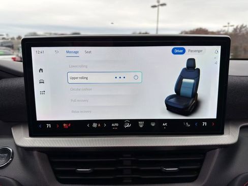 Used 2025 Ford Explorer ST image 30