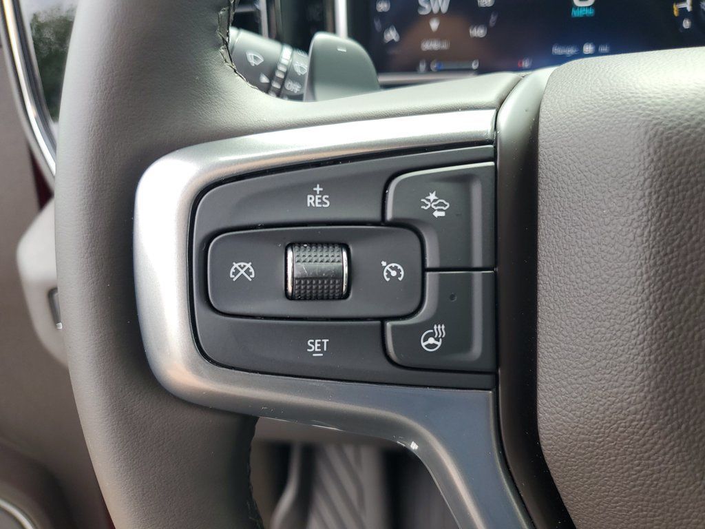 Used 2026 Chevrolet Silverado 1500 LTZ AWD/4WD image 11