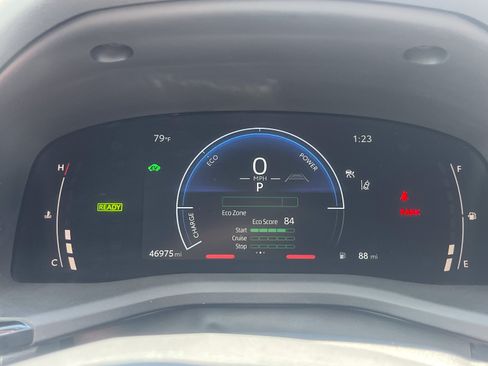 Used 2025 Toyota Camry LE FWD image 15