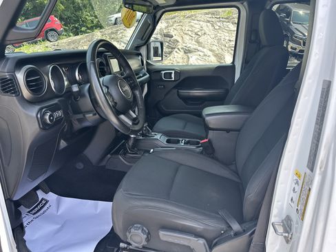 Certified 2019 Jeep Wrangler Unlimited Sport S AWD/4WD image 12