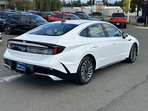 Certified 2025 Hyundai Sonata SEL image 9