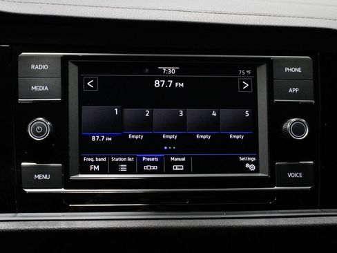 Used 2024 Volkswagen Jetta S FWD image 3