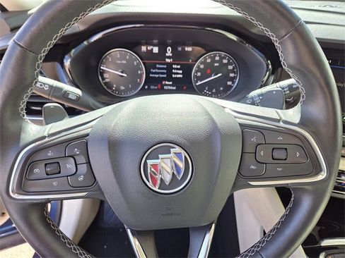 Certified 2023 Buick Envision Avenir image 18