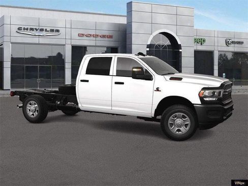 New 2024 RAM 3500 Tradesman w/ Safety Group AWD/4WD image 10