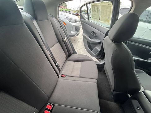 Used 2025 Nissan Sentra SV FWD image 32