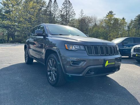 Used 2016 Jeep Grand Cherokee Limited 75th Anniversary AWD/4WD image 10