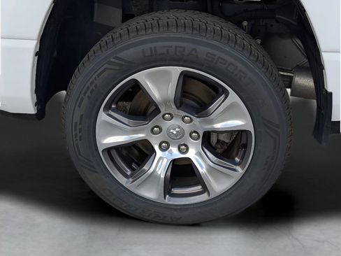 Used 2024 RAM 1500 Laramie image 4
