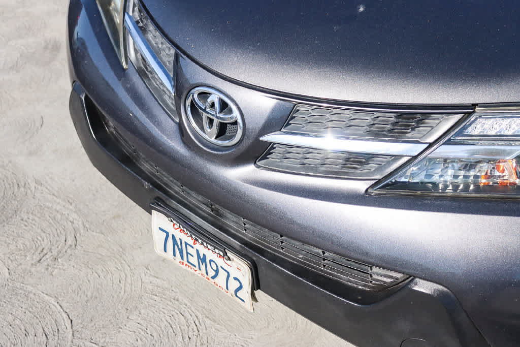 Used 2015 Toyota RAV4 XLE FWD image 8