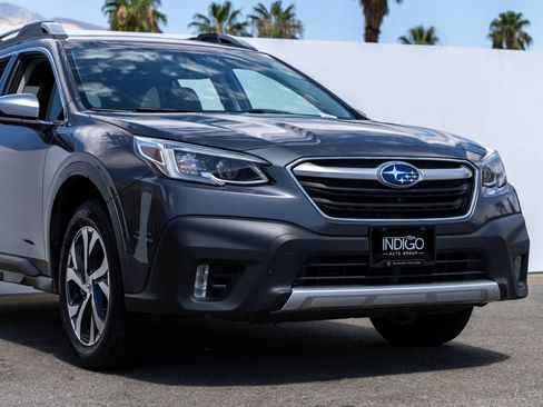 Used 2020 Subaru Outback Touring w/ Tech Package 2 AWD/4WD image 3