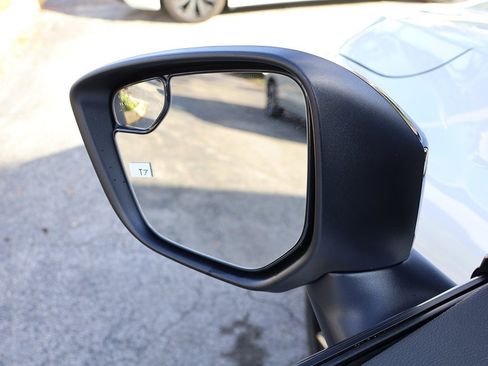 New 2026 Mitsubishi Eclipse Cross LE image 32