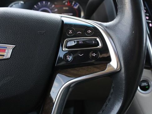Used 2020 Cadillac Escalade ESV Luxury RWD image 16