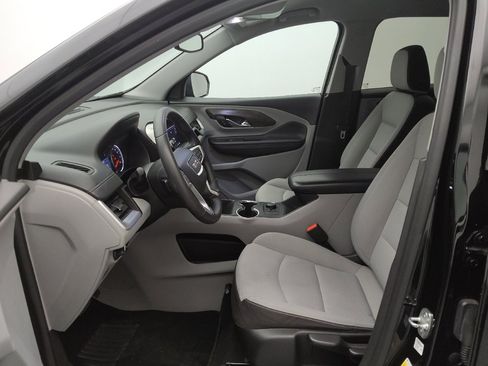 Used 2022 GMC Terrain SLE image 17