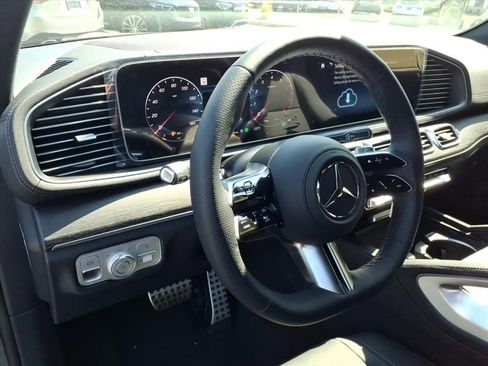 New 2026 Mercedes-Benz GLS 450 4MATIC image 16